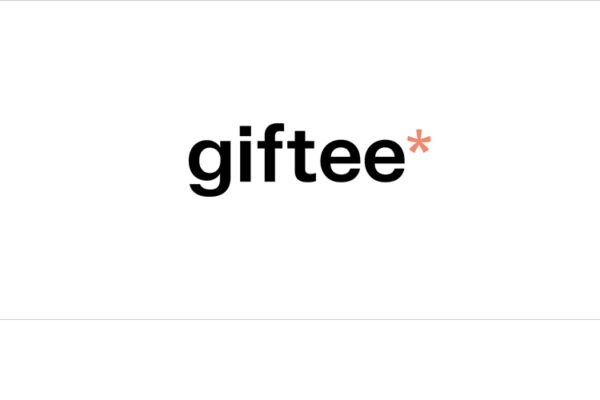 Nghiên cứu trường hợp phát triển ứng dụng web dài hạn theo mô hình phòng thí nghiệm/Phát triển dịch vụ nhằm tăng cường lòng trung thành của khách hàng